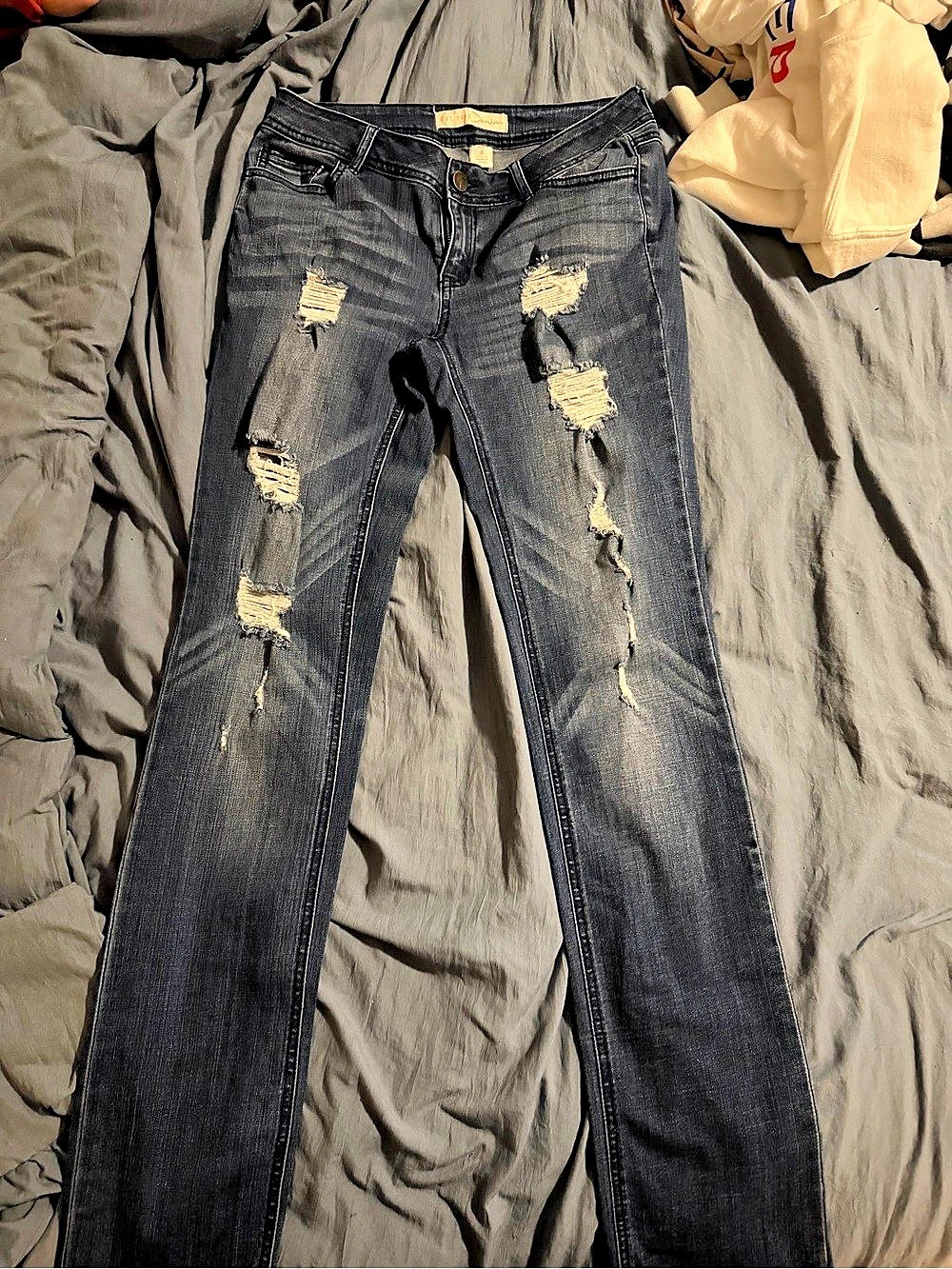 Denim Distressed Skinny Jeans Waist 6
